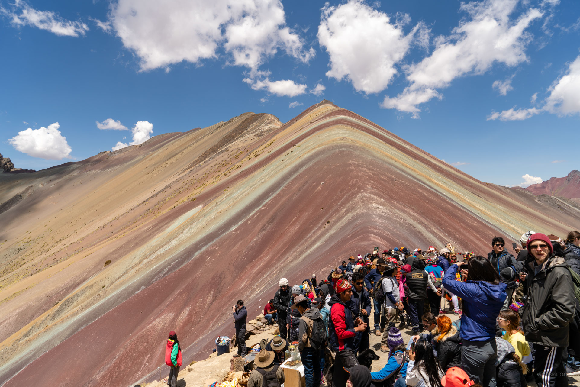 Rainbow Mountain in all it's glory - Rainbow Mountain hike